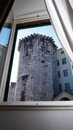 Tower Square Apartments - Dış Mekan