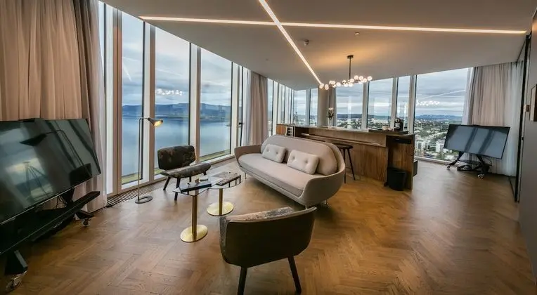 Tower Suites Reykjavik - Oda