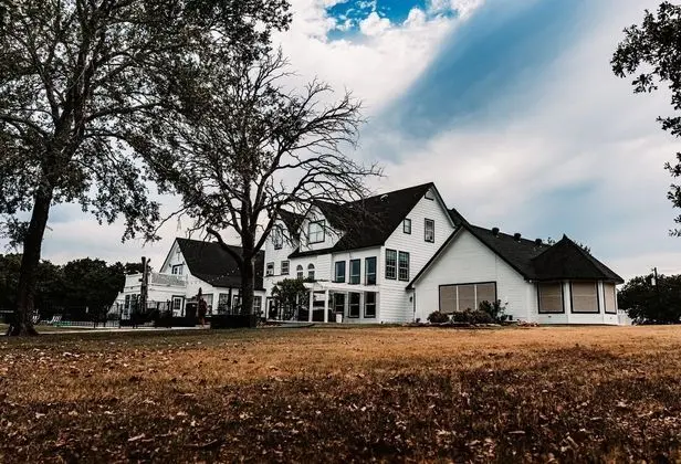 Towering Oaks Event & Retreat Center - Öne Çıkan Resim