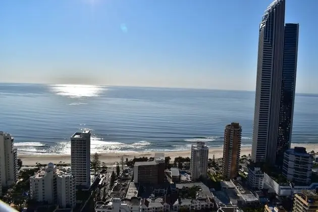 Towers of Chevron - Private Apartments