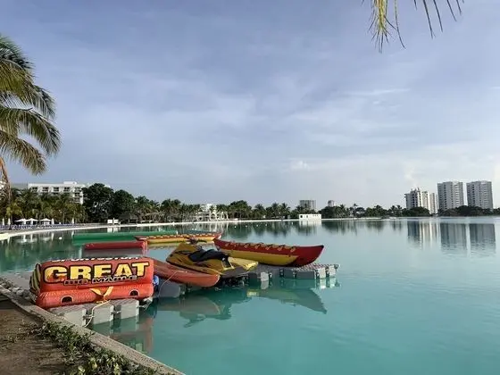 Town Center Paradise in Playa Blanca - Havuz
