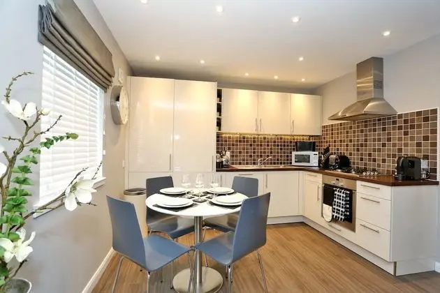 Town & Country Apartments -Priory Park - Mutfak