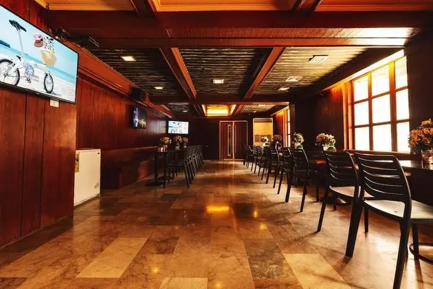 Town and Country Hotel - V. Mapa - Yerinde Yemek
