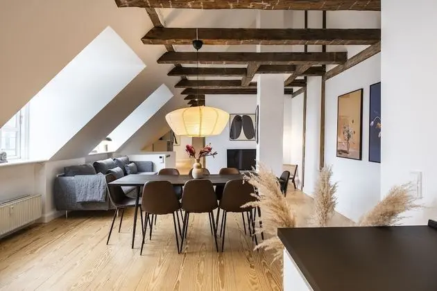 The Town Hall Penthouse - Into This Place - Öne Çıkan Resim