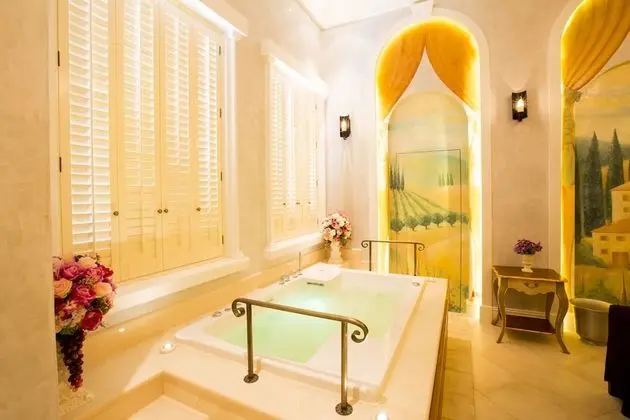 Town Square Suites by Toscana Valley - Spa