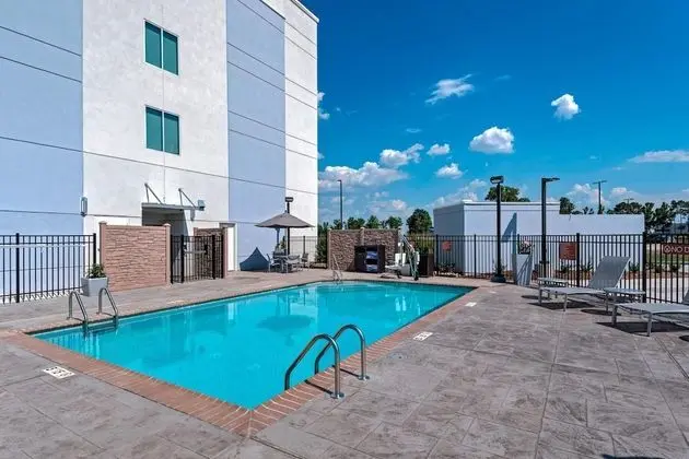 Towneplace Suites Baton Rouge Port Allen - Havuz
