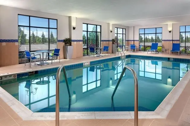 TownePlace Suites Buffalo Airport - Havuz