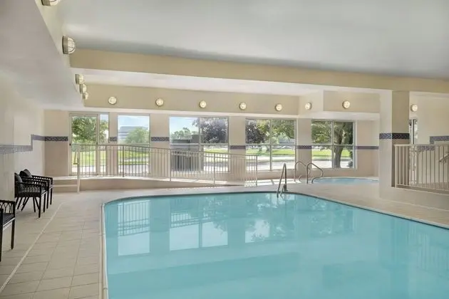 TownePlace Suites Chicago Naperville - Havuz