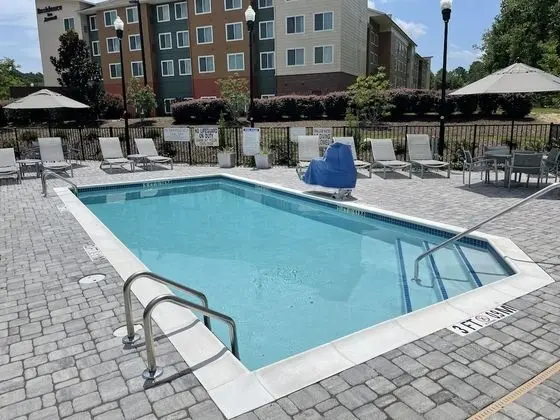TownePlace Suites Columbia West/Lexington - Havuz