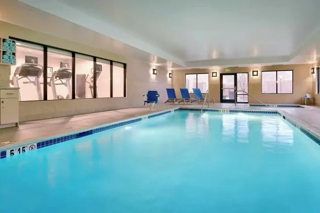 TownePlace Suites Elko - Havuz