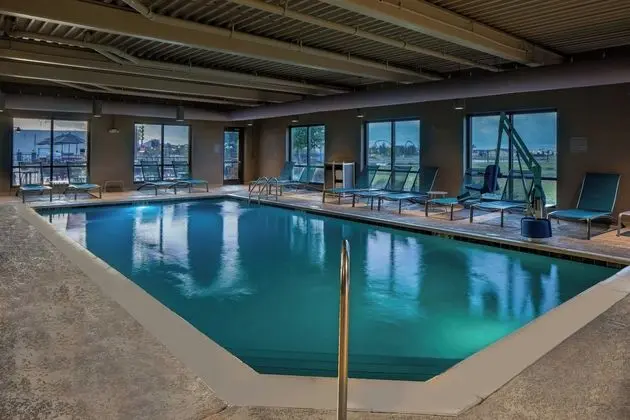 TownePlace Suites Foley at OWA - Havuz