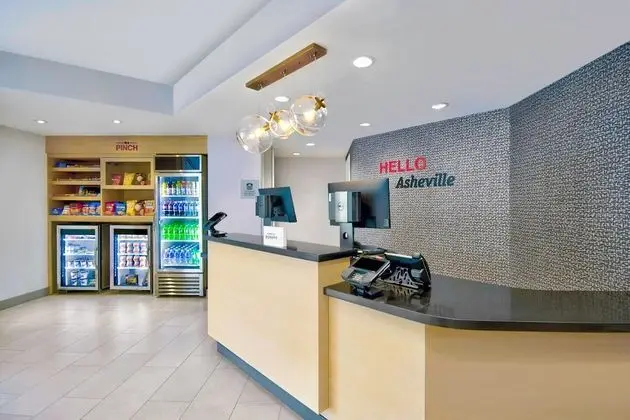 TownePlace Suites by Marriott Asheville West - Lobi