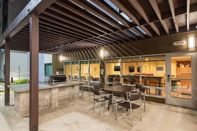 TownePlace Suites by Marriott Austin South - Yerinde Yemek