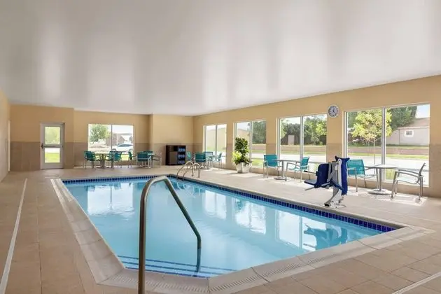 TownePlace Suites by Marriott Cedar Rapids Marion - Havuz