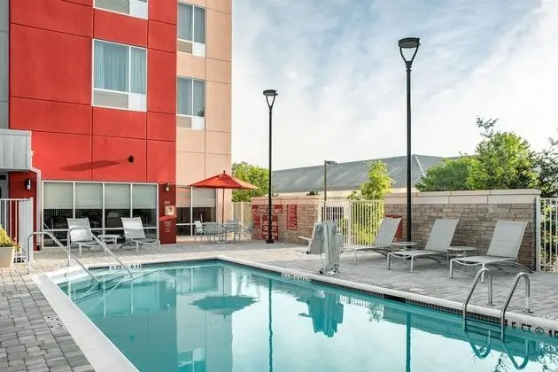 TownePlace Suites by Marriott Charlotte Fort Mill - Havuz