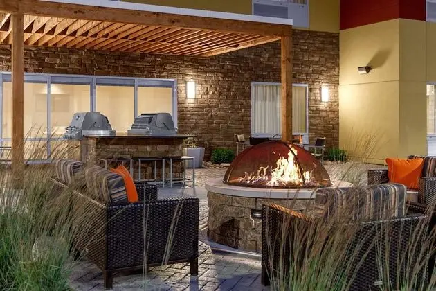 TownePlace Suites by Marriott Cincinnati Fairfield - Dış Mekan