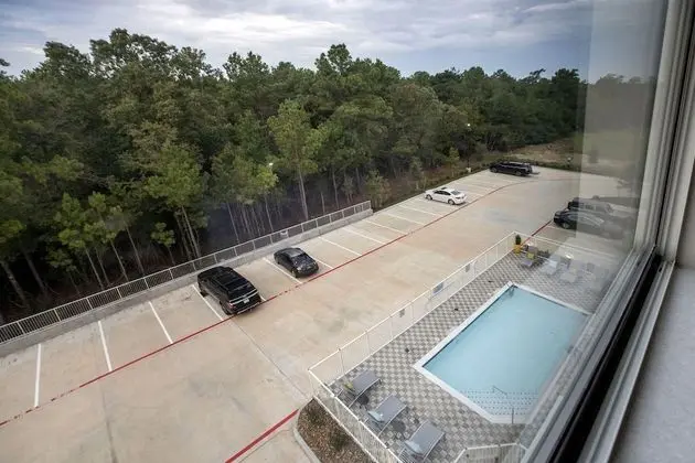 TownePlace Suites by Marriott Conroe - Havuz