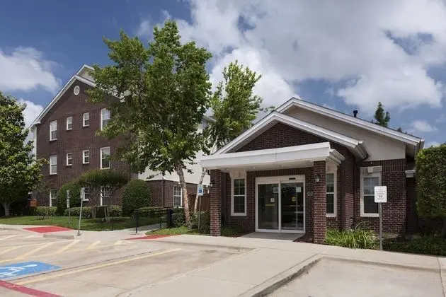TownePlace Suites by Marriott Dallas Arlington North - Dış Mekan