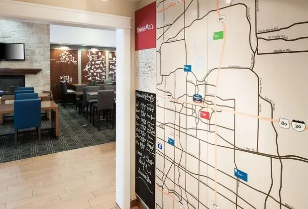 TownePlace Suites by Marriott Dallas Arlington North - Lobi