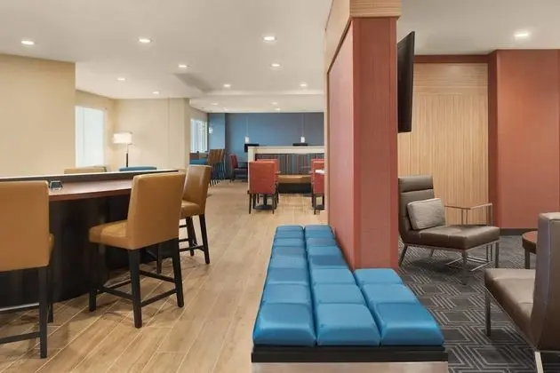TownePlace Suites by Marriott Dubuque Downtown - Lobi