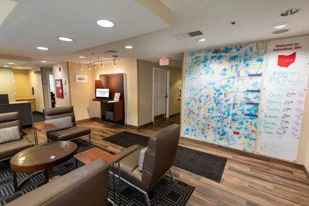 TownePlace Suites by Marriott Gahanna - Lobi