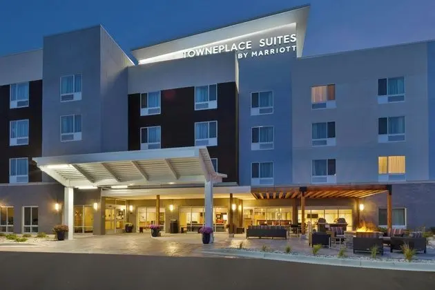 TownePlace Suites by Marriott Grand Rapids Airport Southeast - Dış Mekan