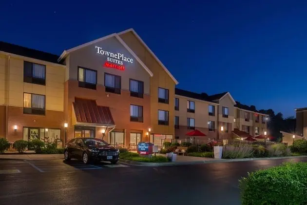 TownePlace Suites by Marriott Huntington - Dış Mekan