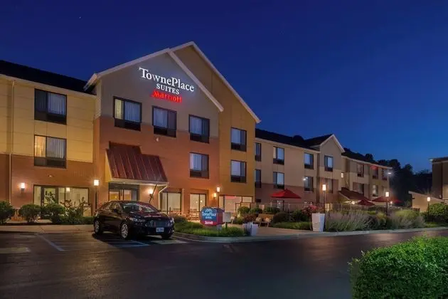 TownePlace Suites by Marriott Huntington - Dış Mekan