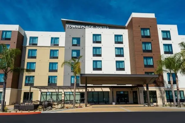 TownePlace Suites by Marriott Irvine Lake Forest - Dış Mekan
