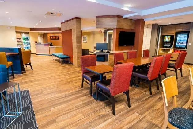 TownePlace Suites by Marriott Las Vegas City Center - Lobi