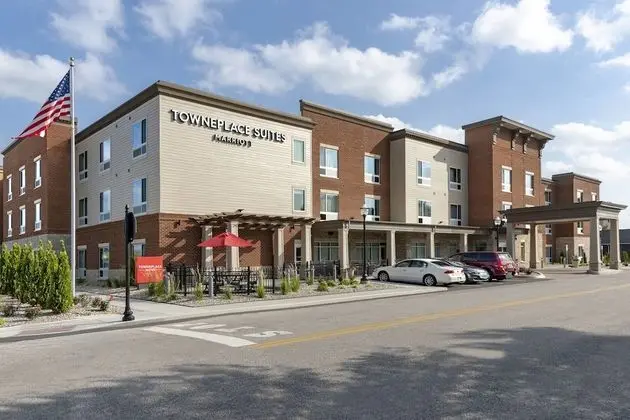 TownePlace Suites by Marriott Louisville North - Dış Mekan
