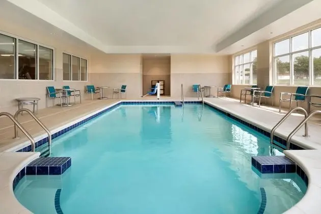 TownePlace Suites by Marriott Minooka - Havuz