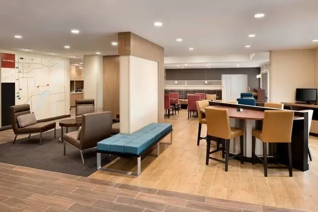 TownePlace Suites by Marriott Minooka - Lobi