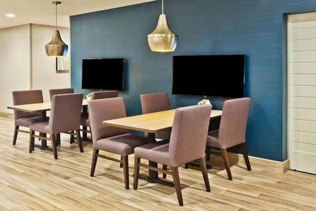 TownePlace Suites by Marriott Montgomery EastChase - Lobi