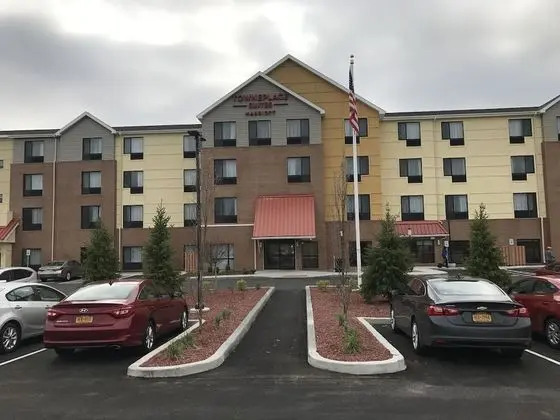 TownePlace Suites by Marriott New Hartford - Dış Mekan