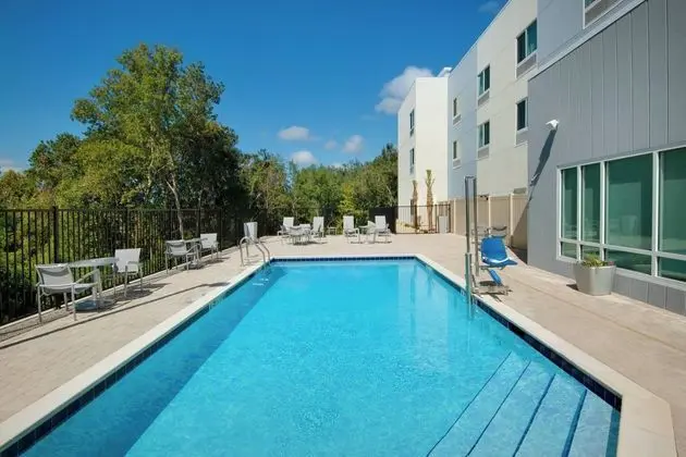 TownePlace Suites by Marriott Niceville Eglin AFB Area - Havuz