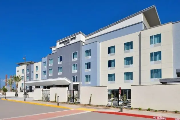 TownePlace Suites by Marriott Ontario Chino Hills - Dış Mekan