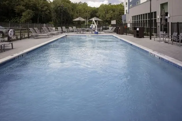TownePlace Suites by Marriott Orlando Airport - Havuz