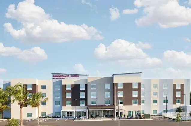 TownePlace Suites by Marriott Plant City - Dış Mekan