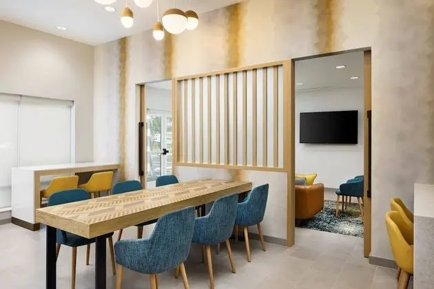 TownePlace Suites by Marriott Plant City - Lobi