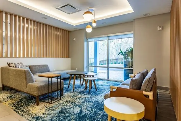 TownePlace Suites by Marriott Raleigh-University Area - Lobi