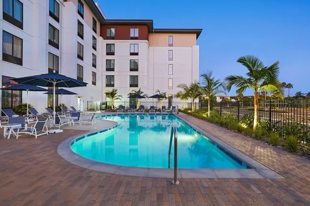 TownePlace Suites by Marriott San Diego Airport/Liberty Station - Havuz