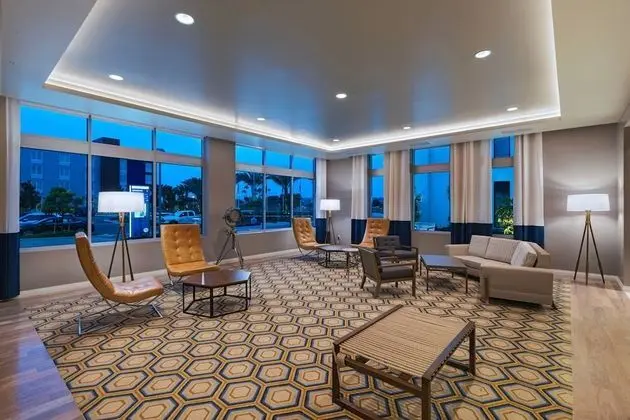 TownePlace Suites by Marriott San Diego Airport/Liberty Station - Lobi