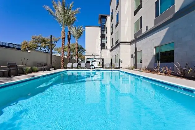TownePlace Suites by Marriott San Diego Central - Havuz