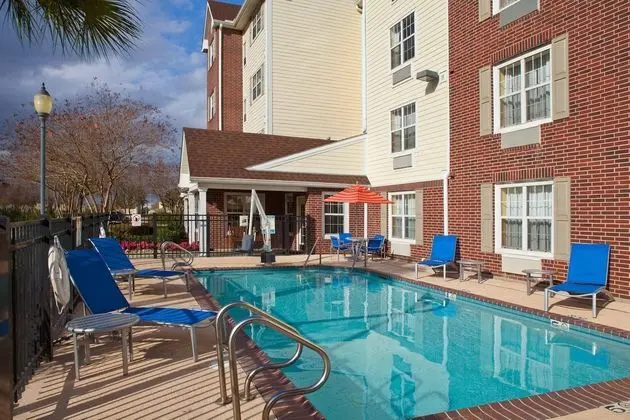 TownePlace Suites New Orleans Metairie - Havuz