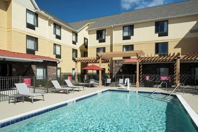 TownePlace Suites Panama City - Havuz