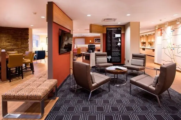 TownePlace Suites Pittsburgh Cranberry Township - Lobi