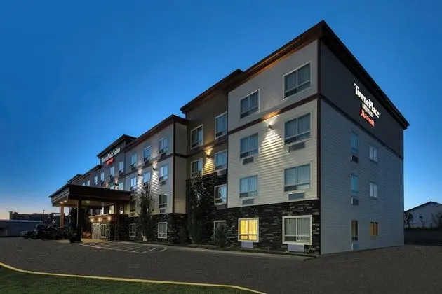 TownePlace Suites Red Deer - Dış Mekan