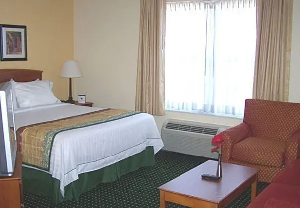 TownePlace Suites St. Louis St. Charles - Oda