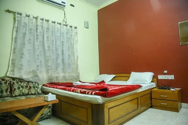 Townhallpartypalace & hotel peace garden